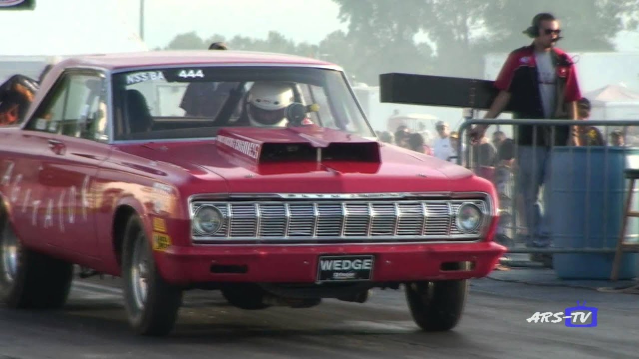 Nostalgia Super Stocks at Greatlakes Dragaway