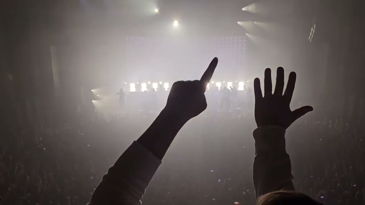 Electric Callboy -WE GOT THE MOVES  (Live-Aventimo Apollo London) 2023