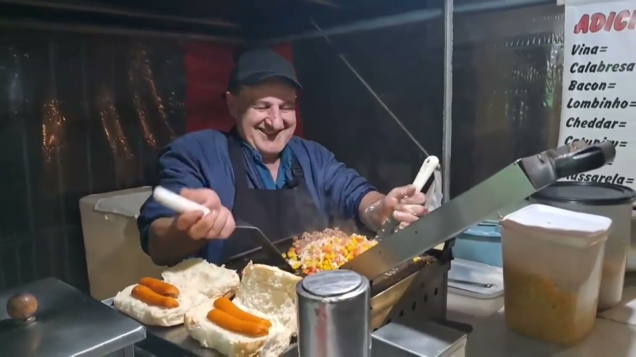 Um dos melhores cachorros quente de Curitiba Pr