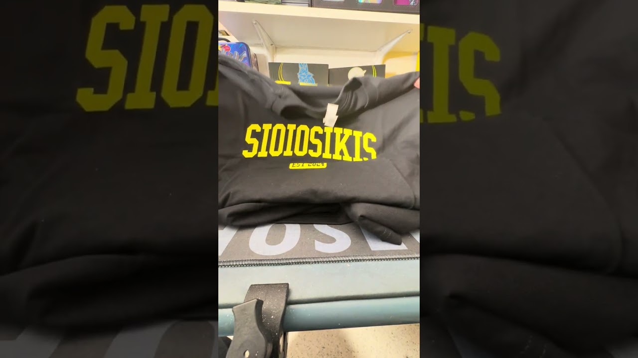 Come open a SIOIOSIKIS mystery shirt with me!  Come find out what @deeppocketmonster sent me!