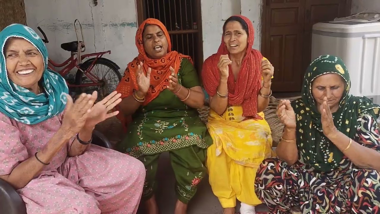 बुडीया को बताई काम कि बात 🙏🙏