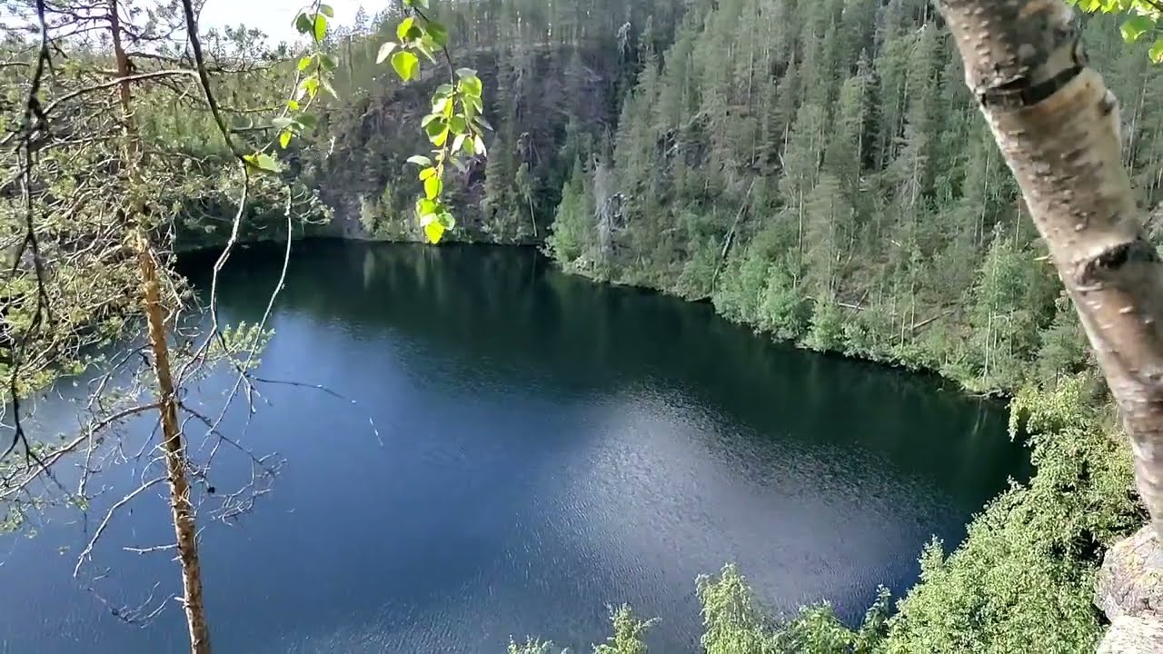 Pakasaivo uhripaikka, rotko järvi. Esteetön retkipaikka. Ylläs Pallas alue, Muonio.