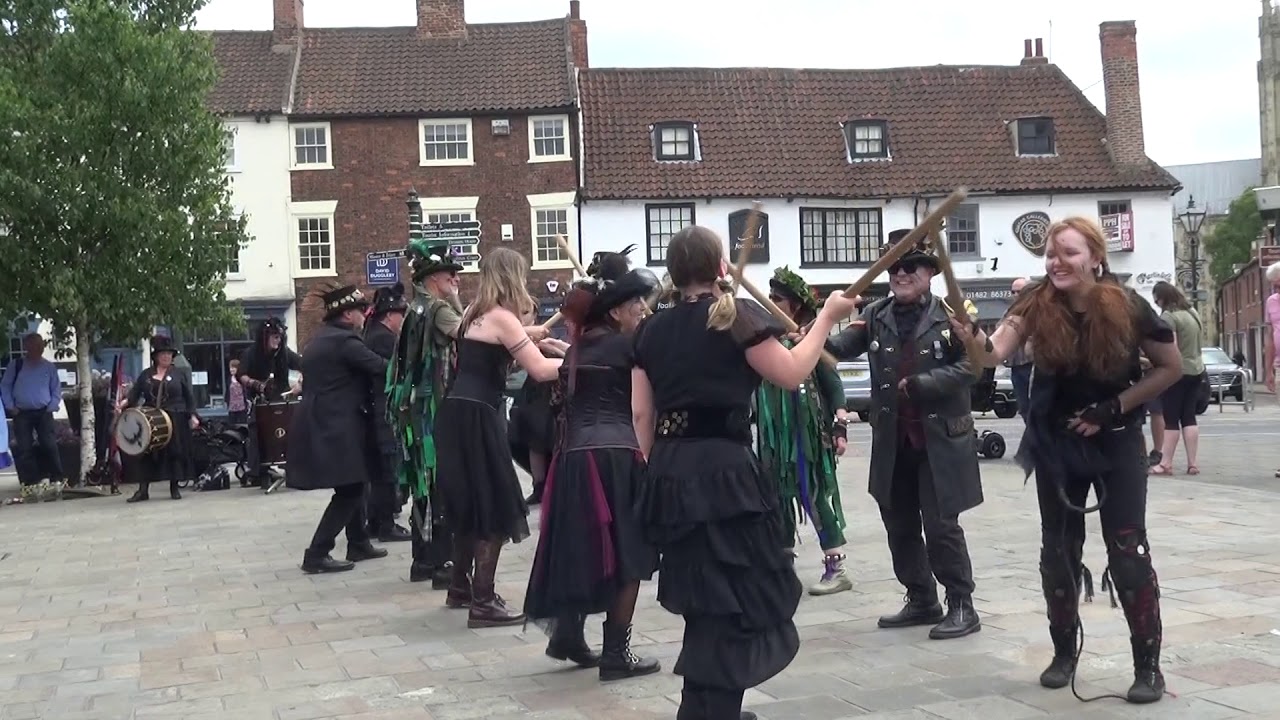Ravens Morris at Beverley Folk Festival 2019