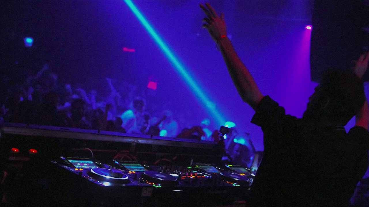 Niv Ast Special Set for GLGLTZ Radio