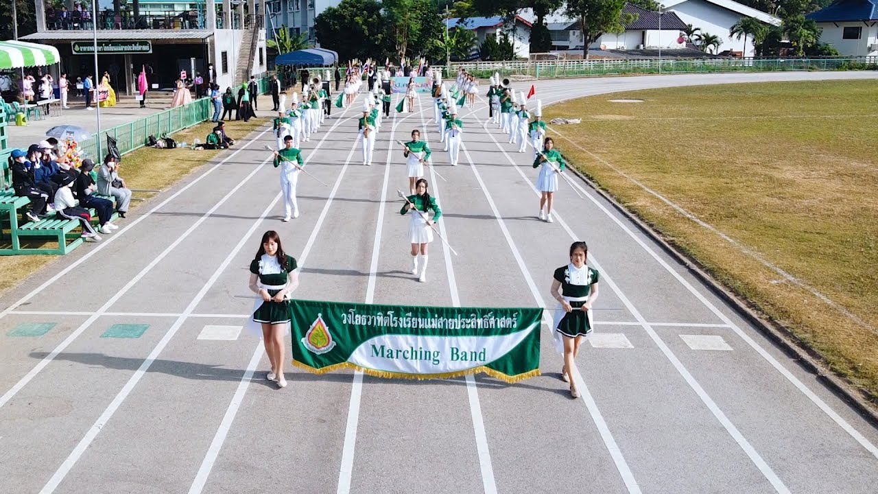 บรรยากาศการเดินขบวนพาเหรดกีฬาสีของโรงเรียนแม่สายประสิทธิ์ศาสตร์ 2565