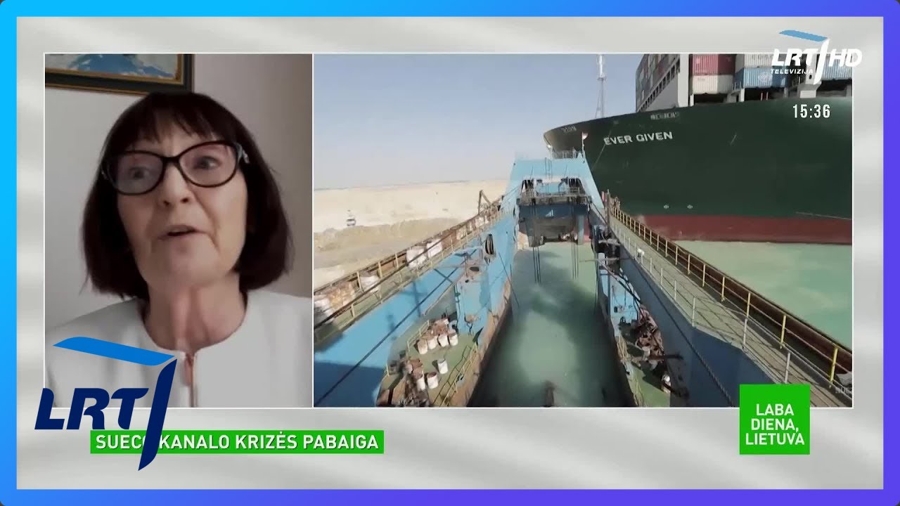 „Brangiausias pasaulyje kamštis“: Sueco kanale įstrigęs laivas šįryt pajudintas iš vietos