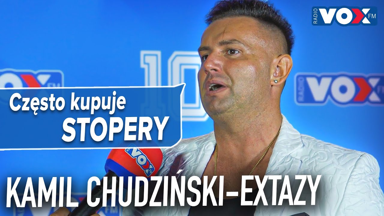 JAK KAMIL Z ZESPOŁU EXTAZY WYTRZYMUJE Z TRZEMA KOBIETAMI W TRASIE? | Wywiad VOX FM