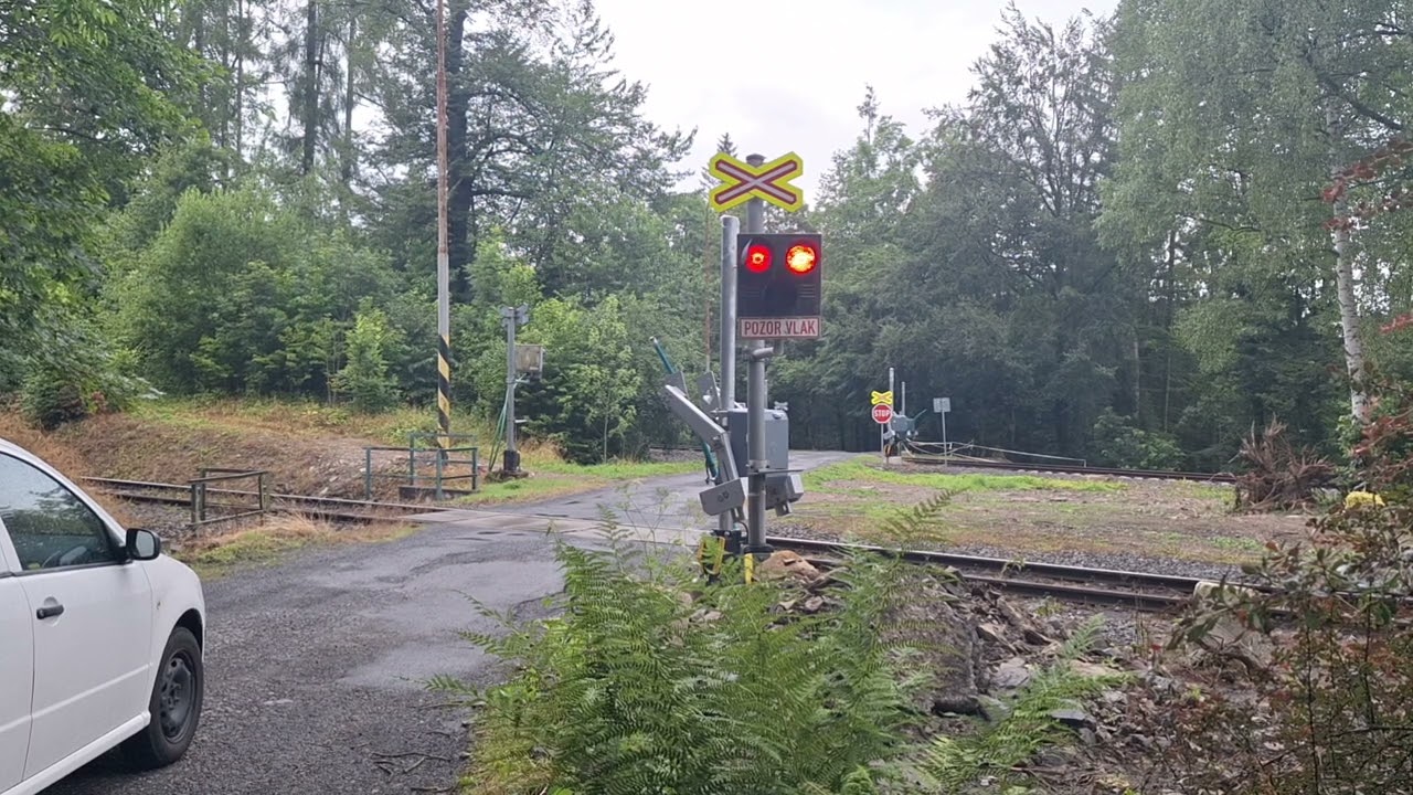 Železniční přejezd Milotice nad Opavou 4