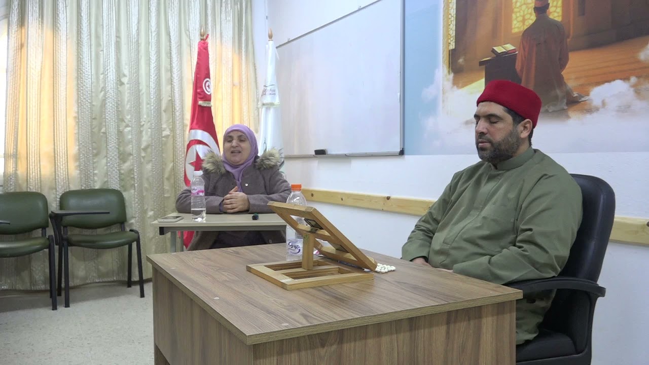 السيدة وحيدة كمون في سردالحزب 15  من القرآن الكريم على الشيخ مراد جدلي