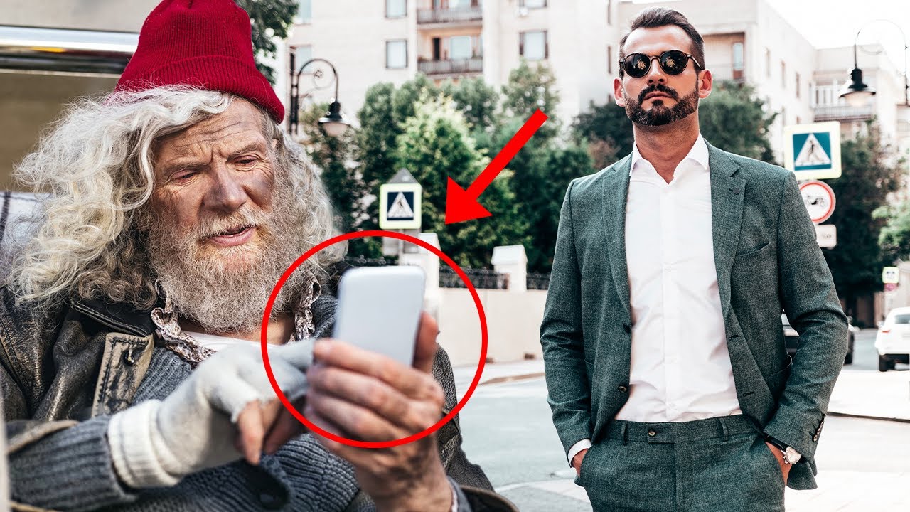 Morador de rua devolveu o celular perdido ao milionário e, em vez de recompensa, escolheu isso.
