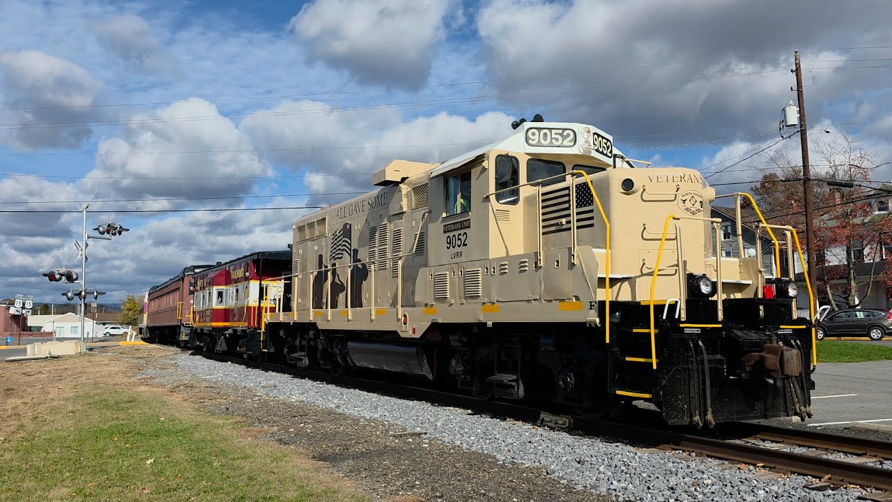 Chasing Lycoming Valley's Veterans Benefits Train With 2 Veteran Painted GP20s