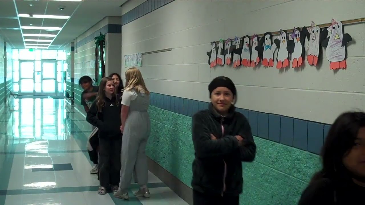 SC hallways 25 26