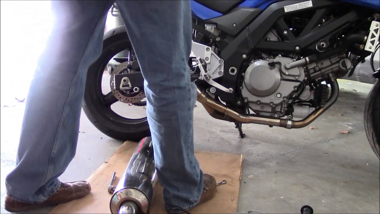 2005 Suzuki SV650 exhaust - stock to Delkevic SL10 14
