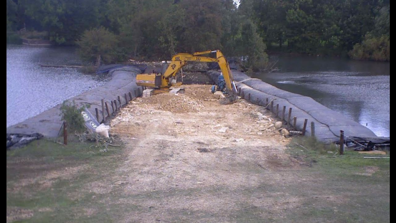 Parallel AquaDam Installation