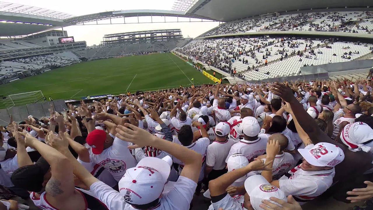 Minha Casa Minha Vida - Torcida Tricolor Independente  - Gamba 3 x 2 Sao Paulo - Roubado !!!!!!!