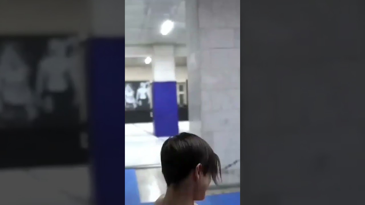 Стас С Команды DiMaTyArIk SCHOOL Второй В Мире Поставил 360 Из Ног В Ноги #workout #shorts