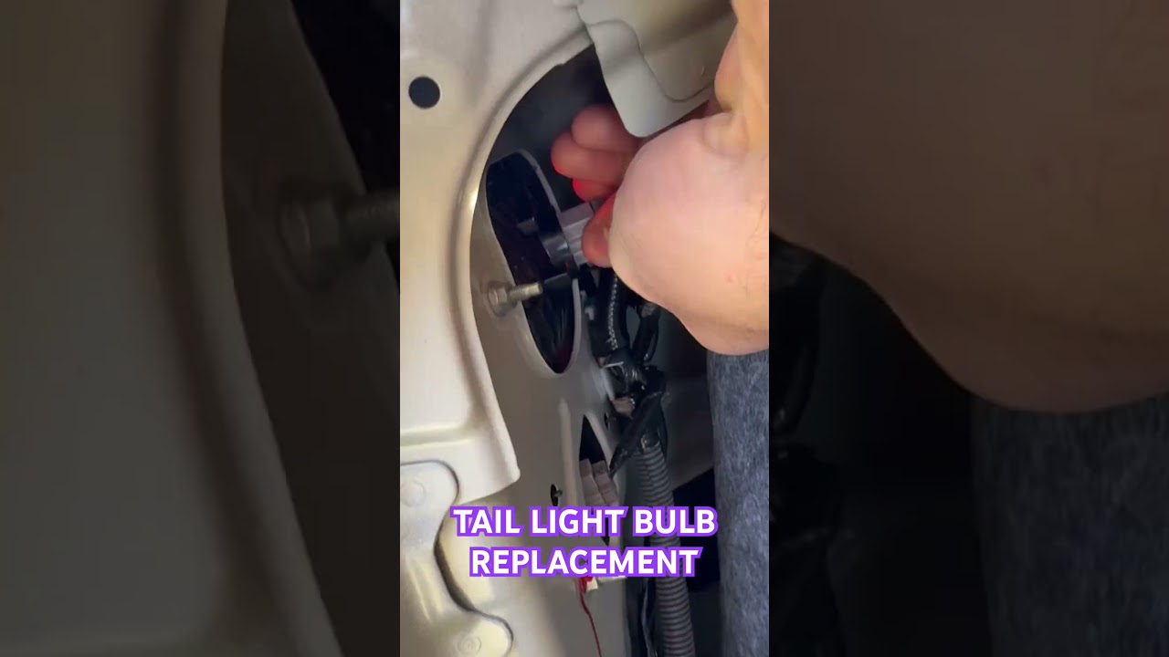 ASMR tail light bulb install on Honda civic si (with help of a toddler)
