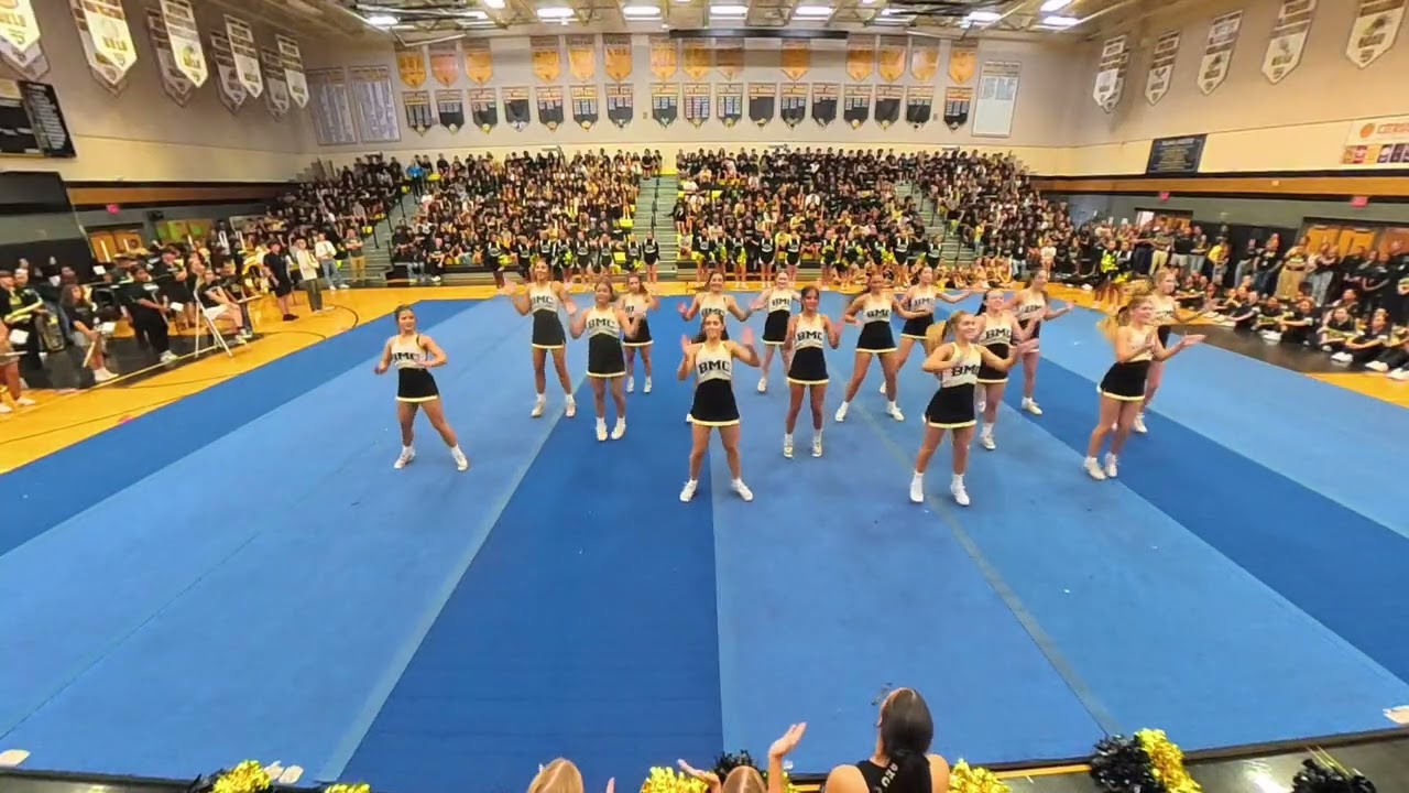Cheer Homecoming 2025 Performance