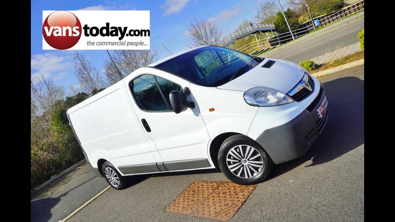 Another one with spaceship miles! 2013 Vauxhall Vivaro