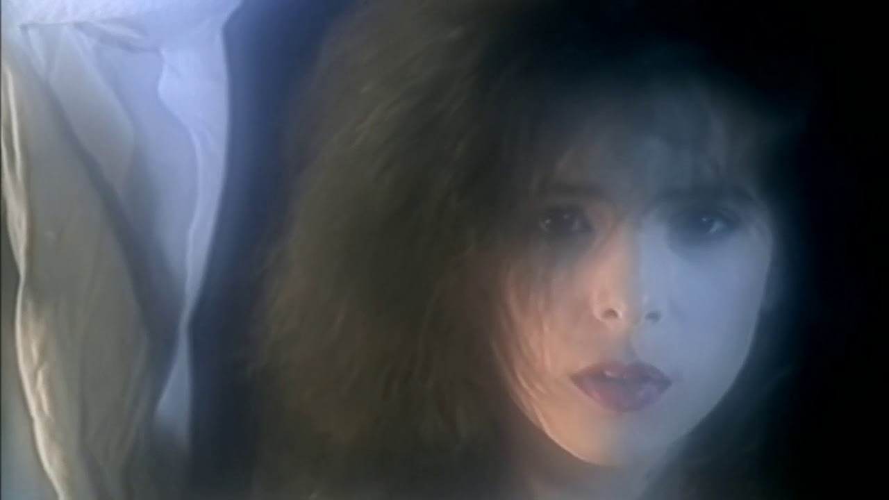 Mylene Farmer 1984 Maman a tort