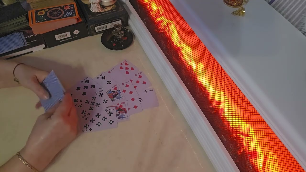 Гадаем на крестового #tarot, #гаданиенапару 