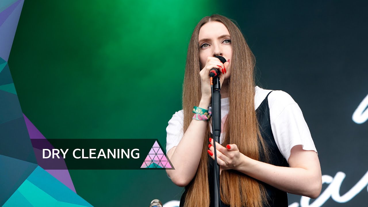 Dry Cleaning  - Don't Press Me (Glastonbury 2022)