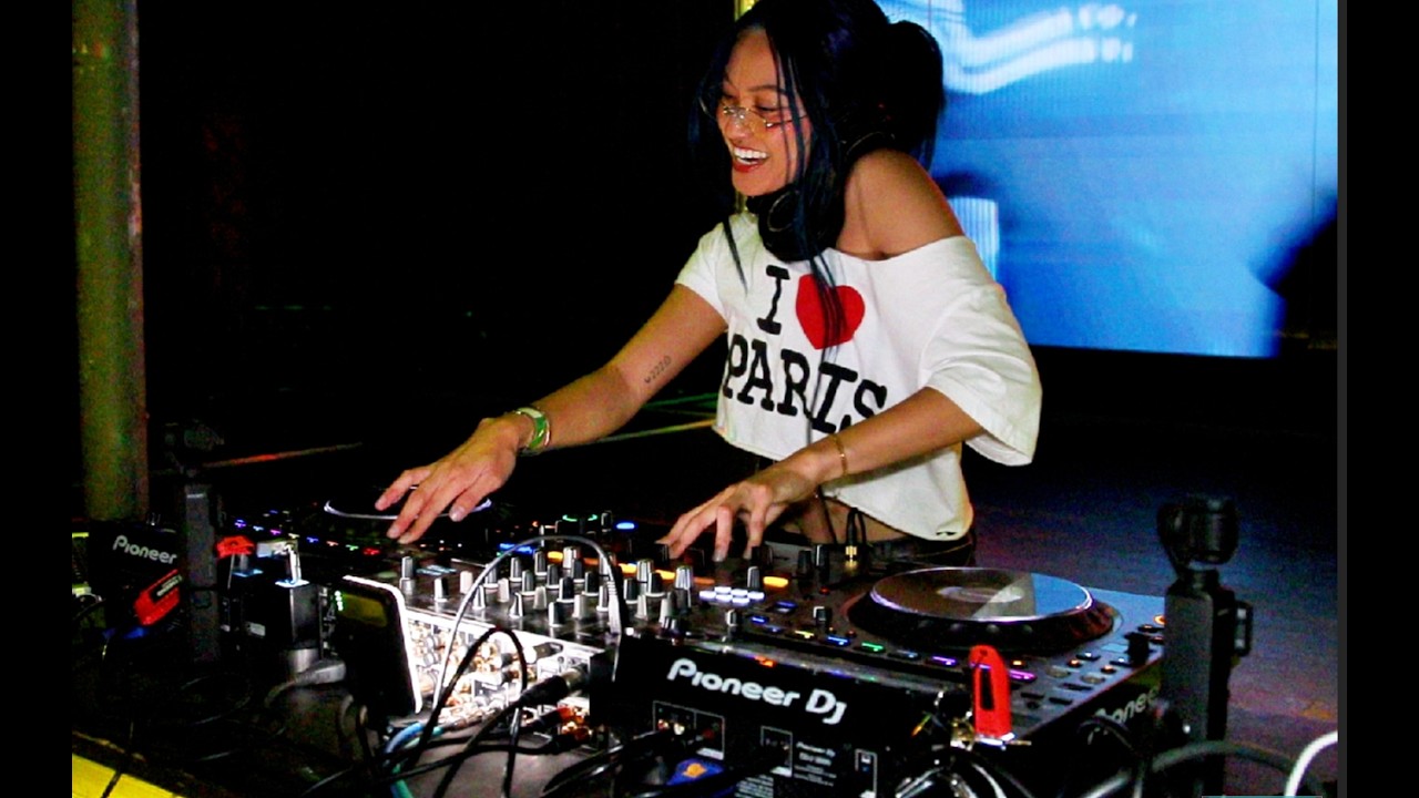 angelkrissy (live dj set) club electronic music 444 sexy angels & ethereal baddies | @ Los Globos