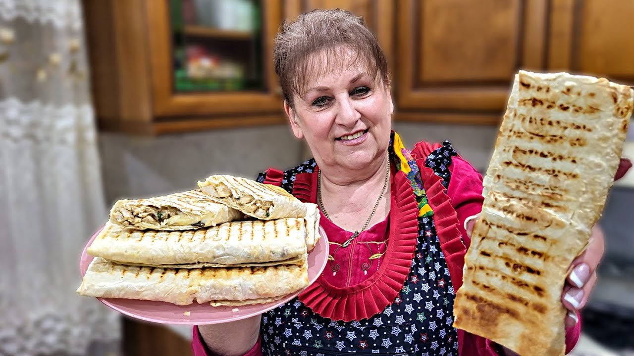 Рулет из лаваша с потрясающей начинкой. Обед за 15 минут!