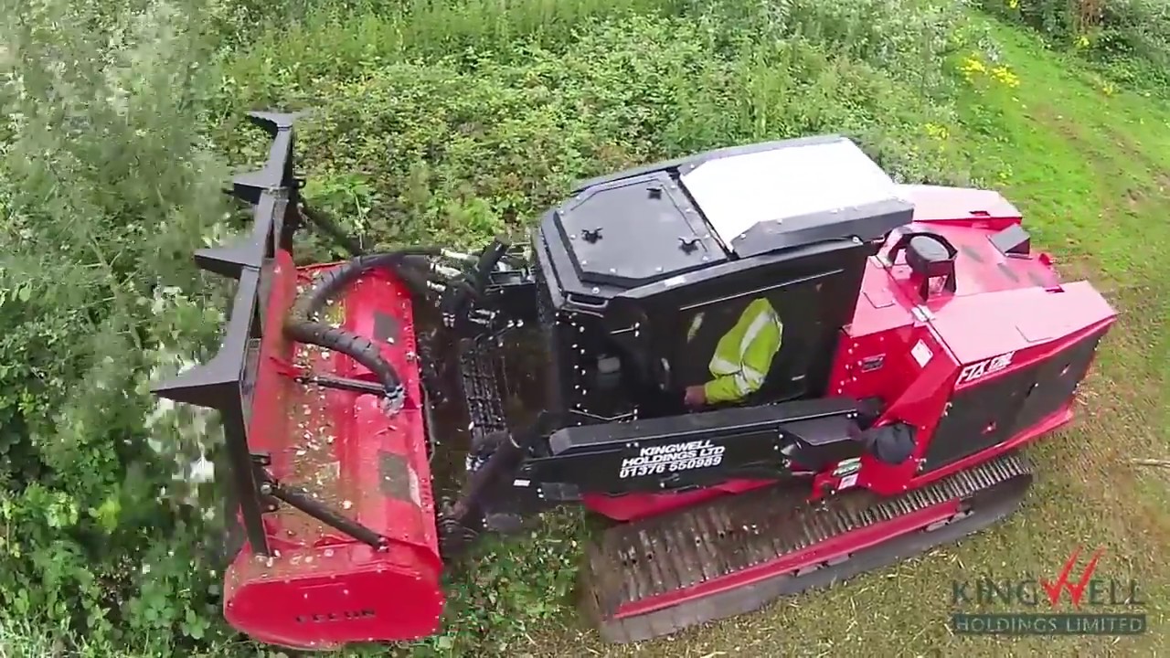 Excavator Clearing land (MESIN CANGGIH UNTUK PEMBERSIHAN LAHAN PERKEBUNAN MAUPUN HUTAN)