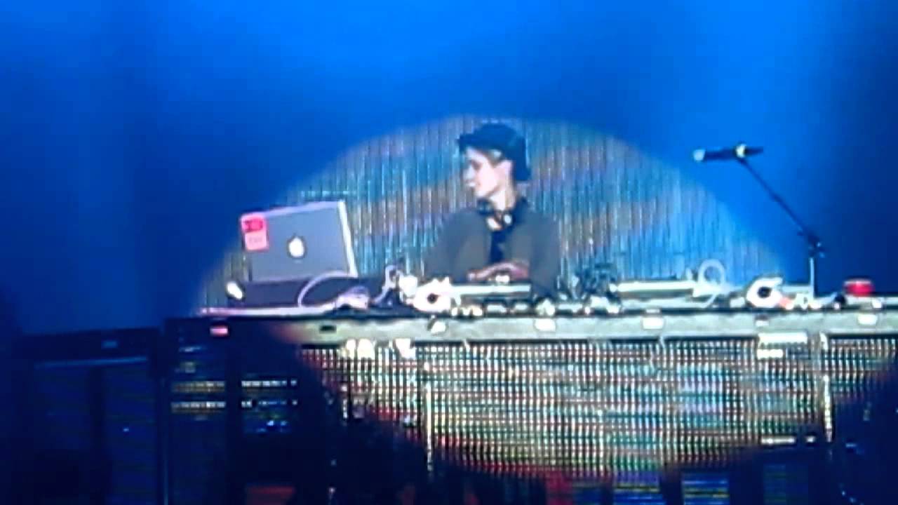 Samantha Ronson at Orange Drive Miami Beach Music Festival 2011-2012