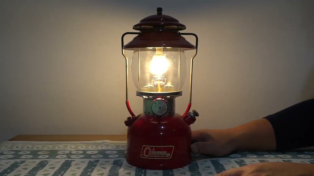 Light up Coleman 200A 5/67-2