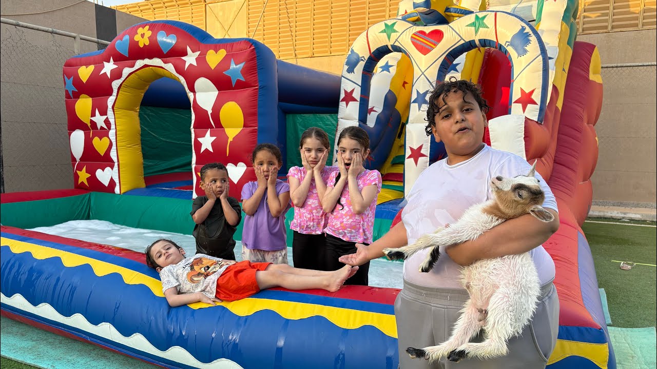 البطريق اشترى اكبر زحليقه مائيه والعيال جابو العيد 😭🔥