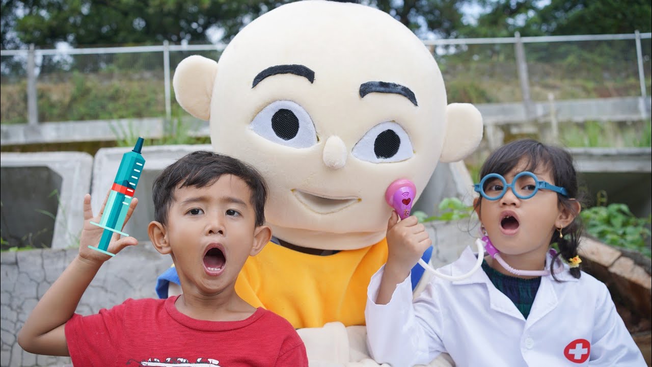 NGOBATIN BADUT UPIN IPIN SAKIT PERUT 🤕 - Main Dokter dokteran | Ali vlog