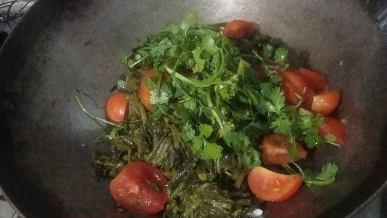 Bathua sag ki recipe.bathua ak bar yese banaiye 