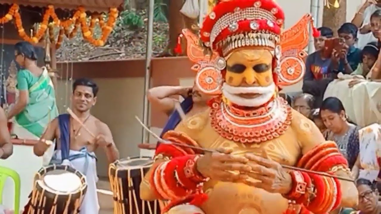 Parasinikaduvu sreemuthappan madapura Kannur #kerala