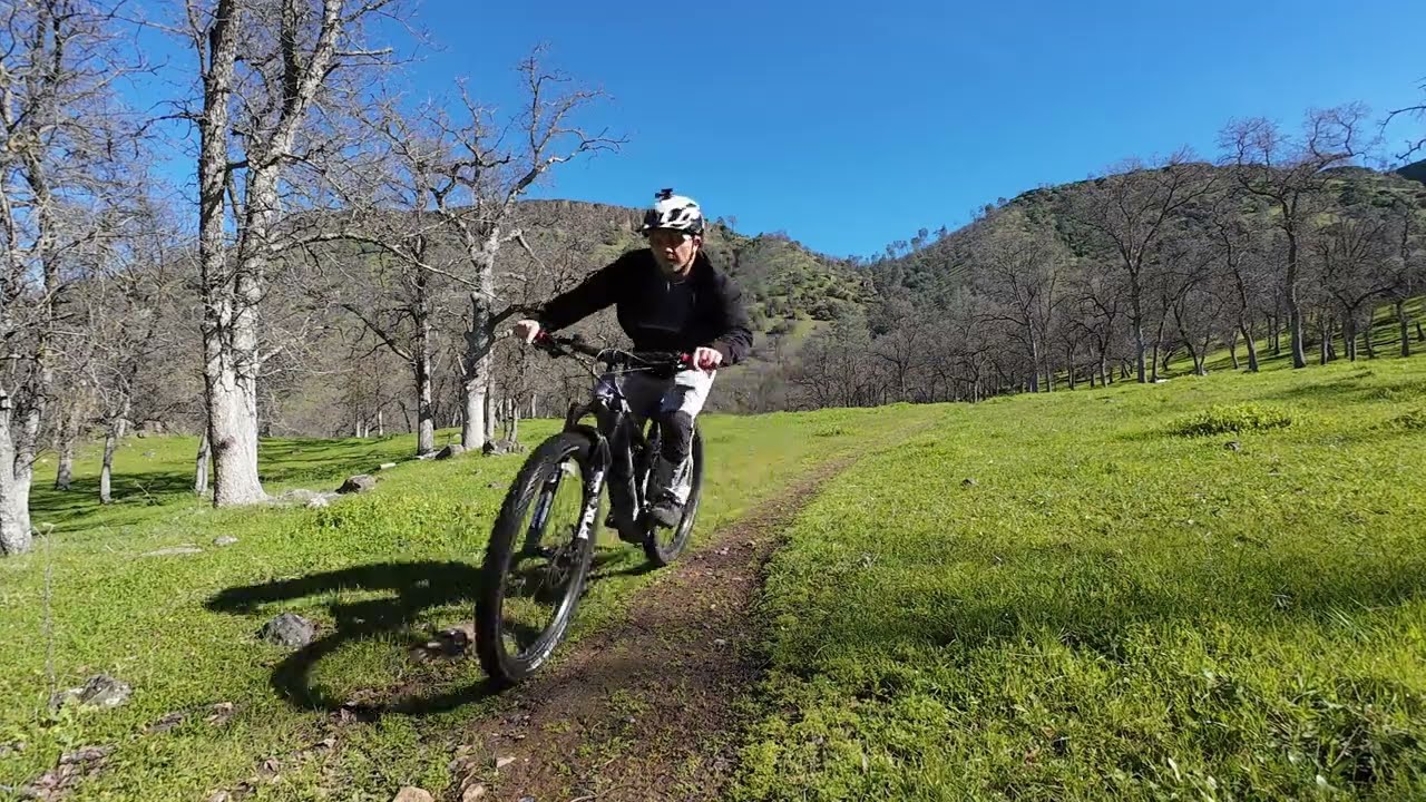 San Joaquin River Trail - section by the mouth of the river coming into Millerton Lake 2/21/26