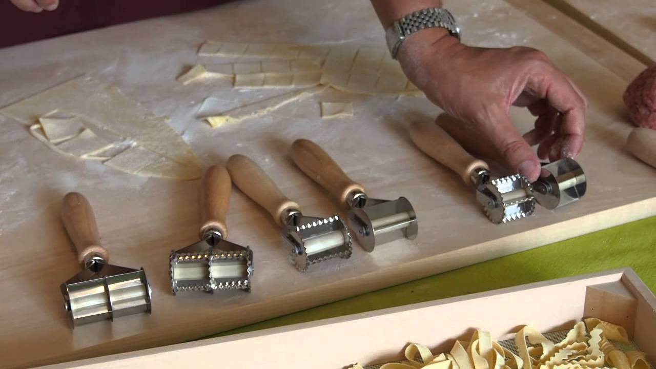 Fare i Tortellini con i Tagliapasta