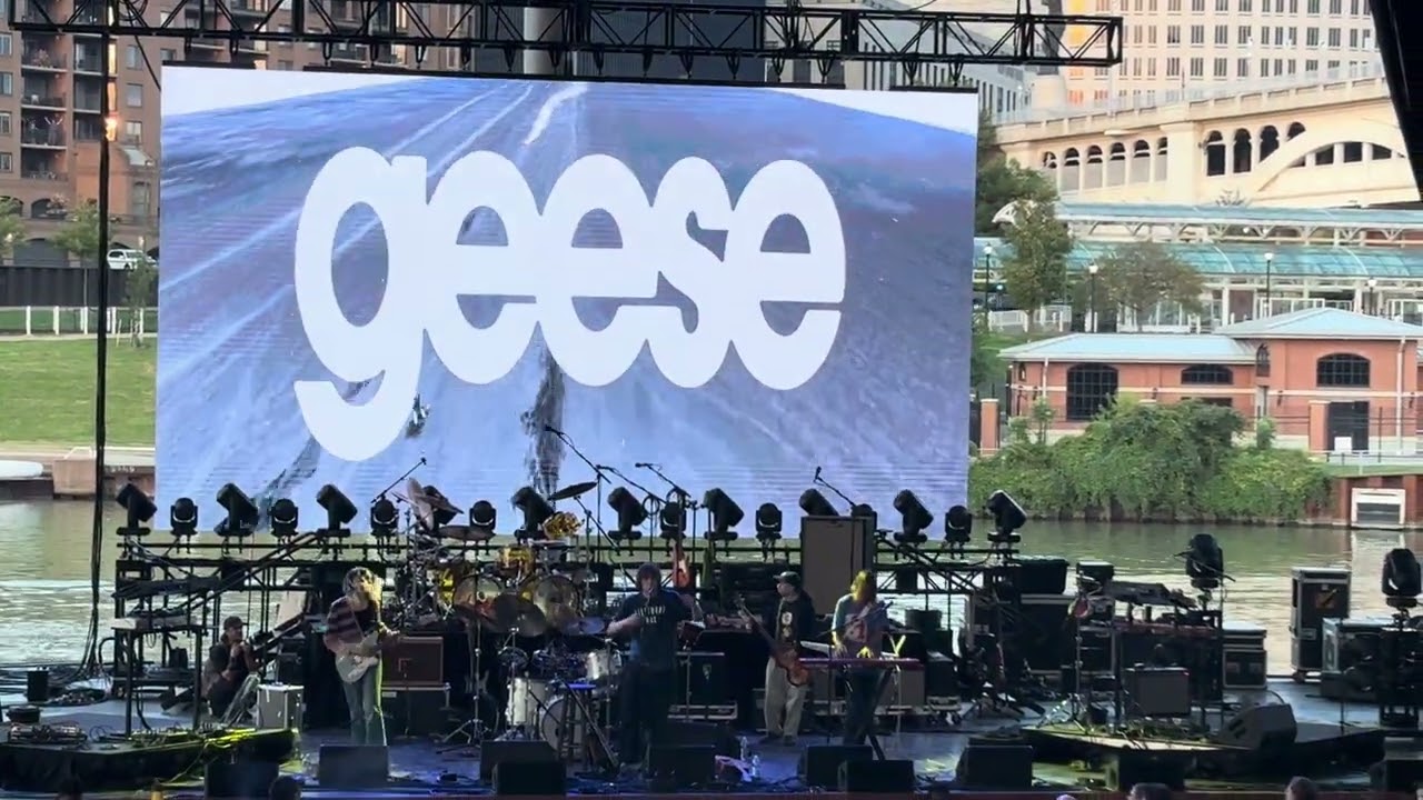 Geese - Space Race (live @ Jacobs Pavilion - Cleveland OH, 8/24/24)