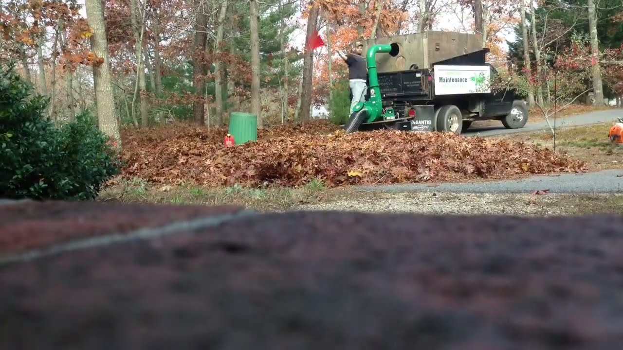 18 HP Billygoat Leaf vacuum truck