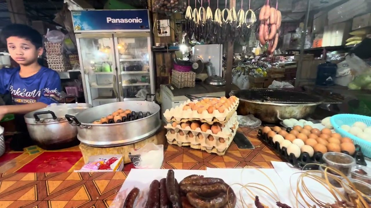 อาหารป่า! ที่ตลาดสด ใหญ่สุดในแขวงสาละวัน….เขียดจะนา หนูหวาย นกป่า Ep.1/2