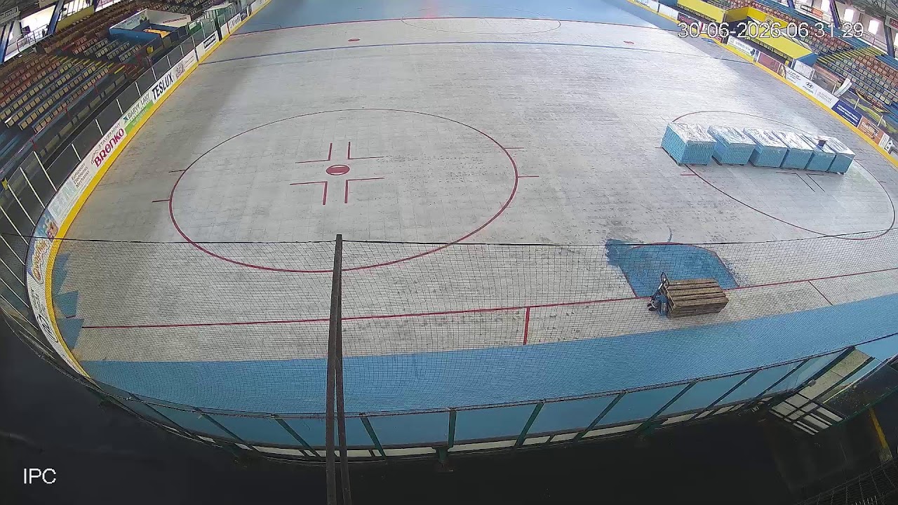 Zimn&iacute; stadion