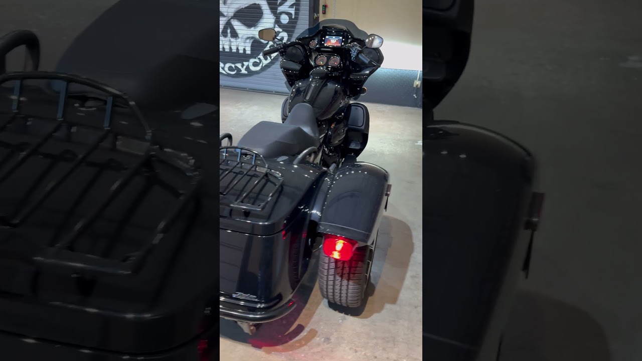 2025 Harley-Davidson&reg; FLTRT - Road Glide&reg; 3