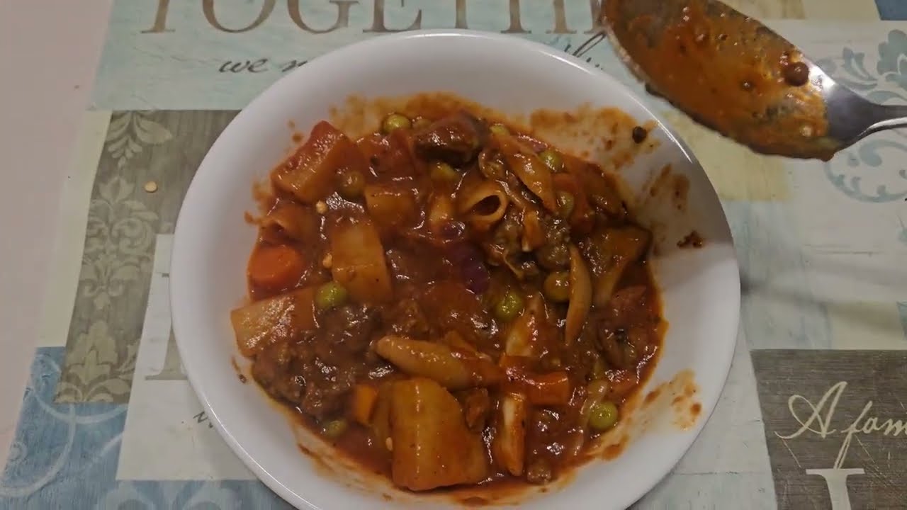 Hearty Homemade Goulash –Easy & Delicious Stew for Beginners