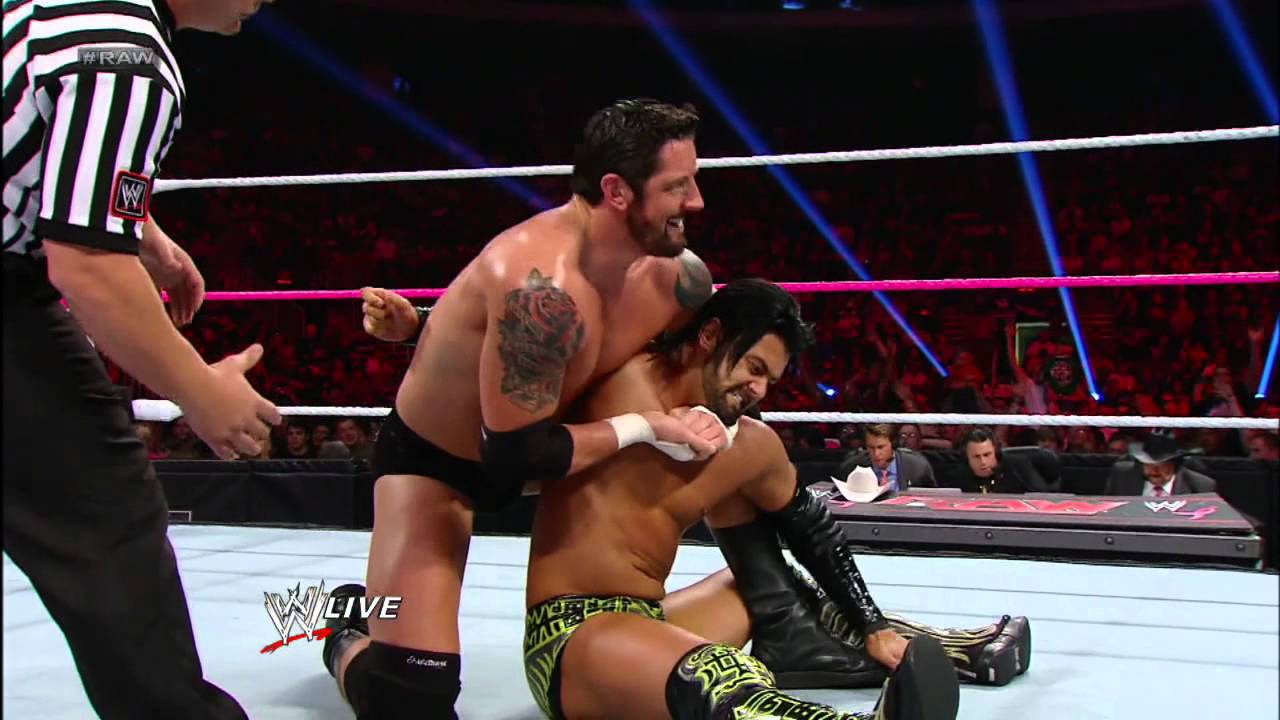 Justin Gabriel vs. Wade Barrett: Raw, Sept. 17, 2012