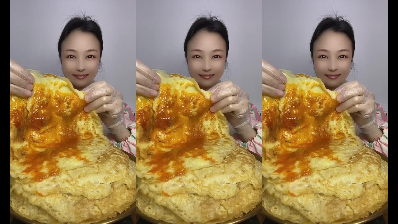 CHINESE MUKBANG SWEETFOOD,CAKE EATING SHOW EATING SPICY NOODLES YummyMukbang