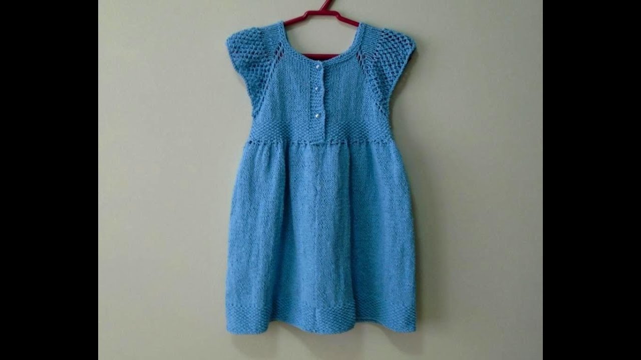 Vestido infantil em tricô com mangas rendadas para 1 ano e meio a 2 anos e meio.