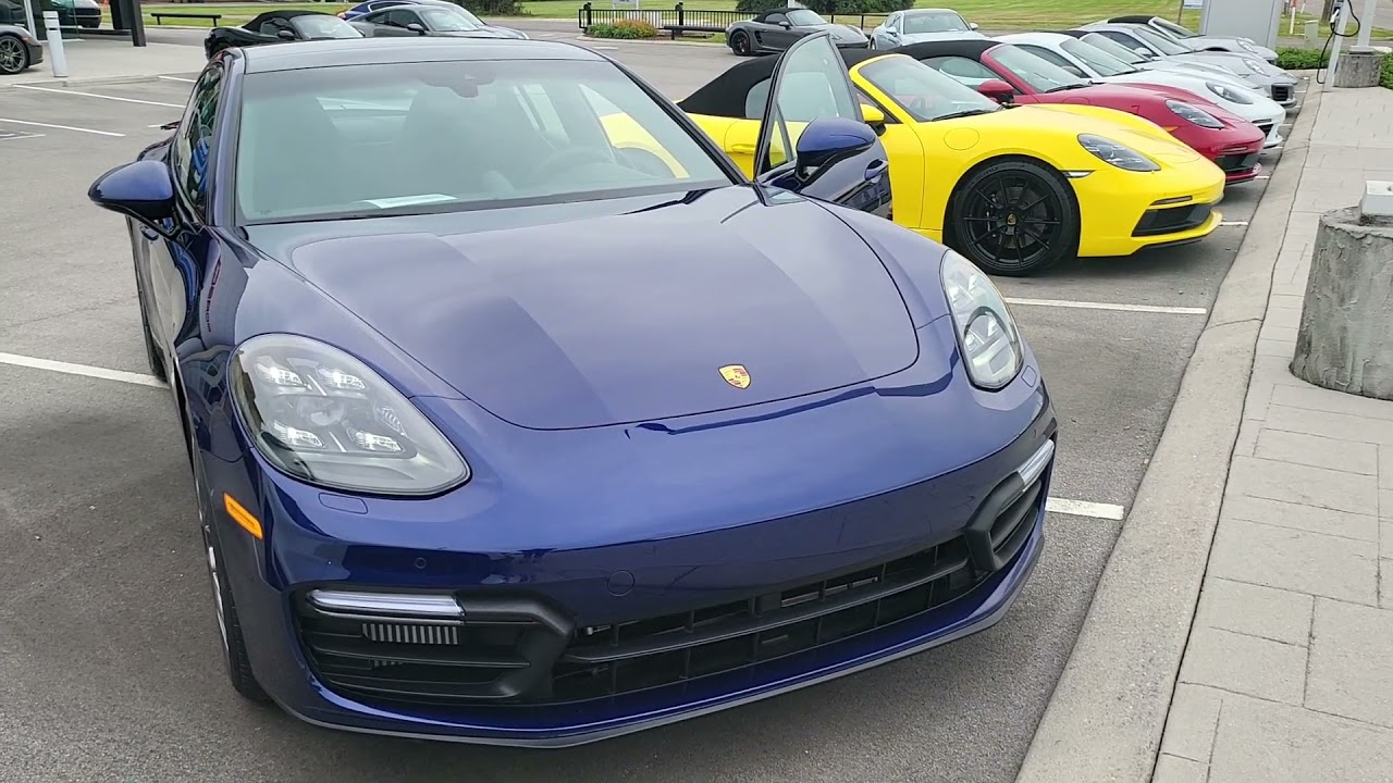 2020 Porsche Panamera GTS V8 twin turbo sport exhaust sounds incredible!
