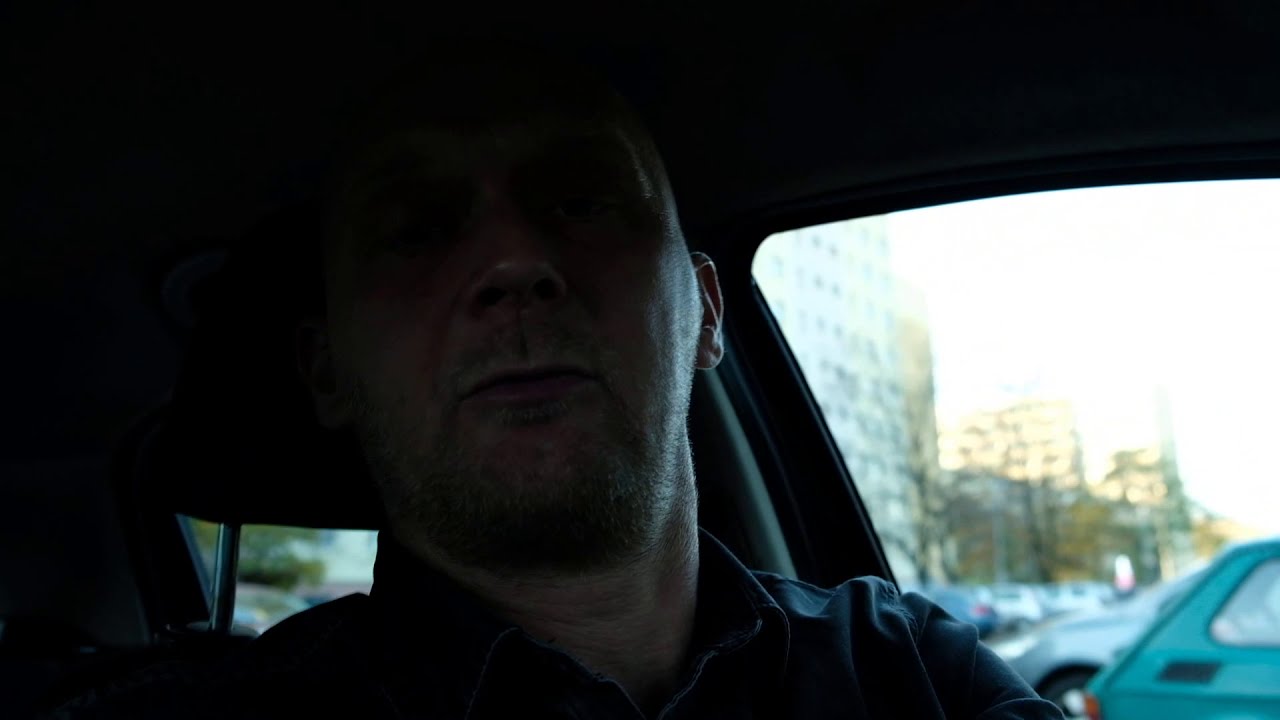 Jak prawidłowo ustawić lusterka w samochodzie.
