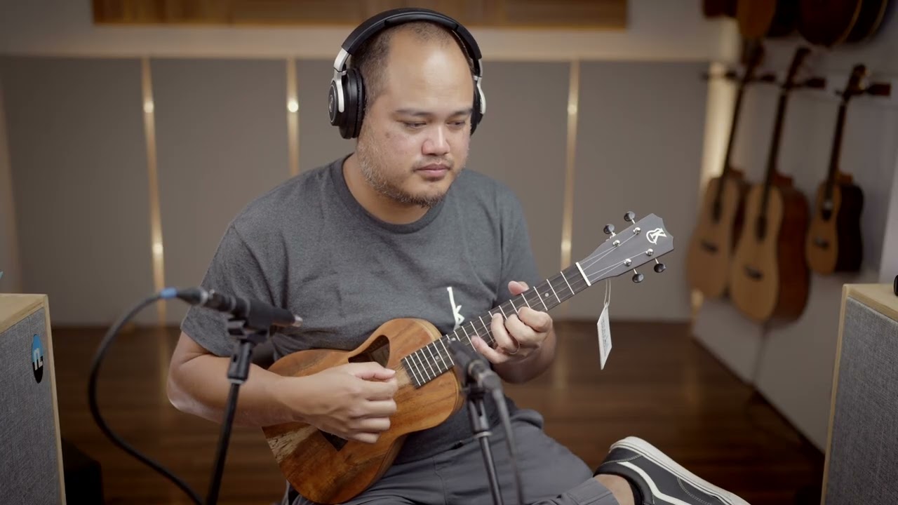 Kanile'a D-1 T NAT Koa tenor