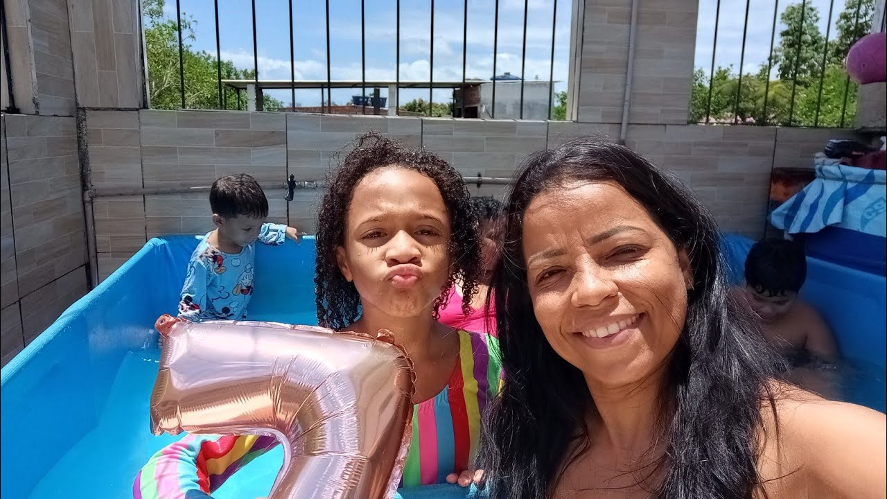 domingão na piscina , churrasco em comemoração aniversário de Eloá